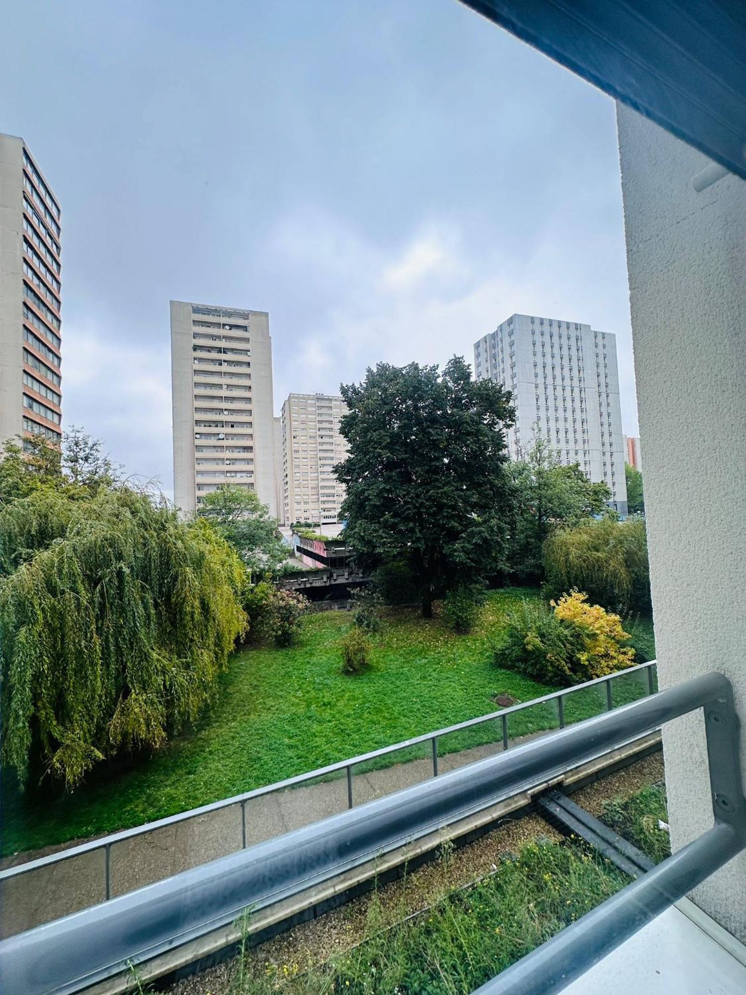 شقة Sri-Indo Bobigny Paris المظهر الخارجي الصورة